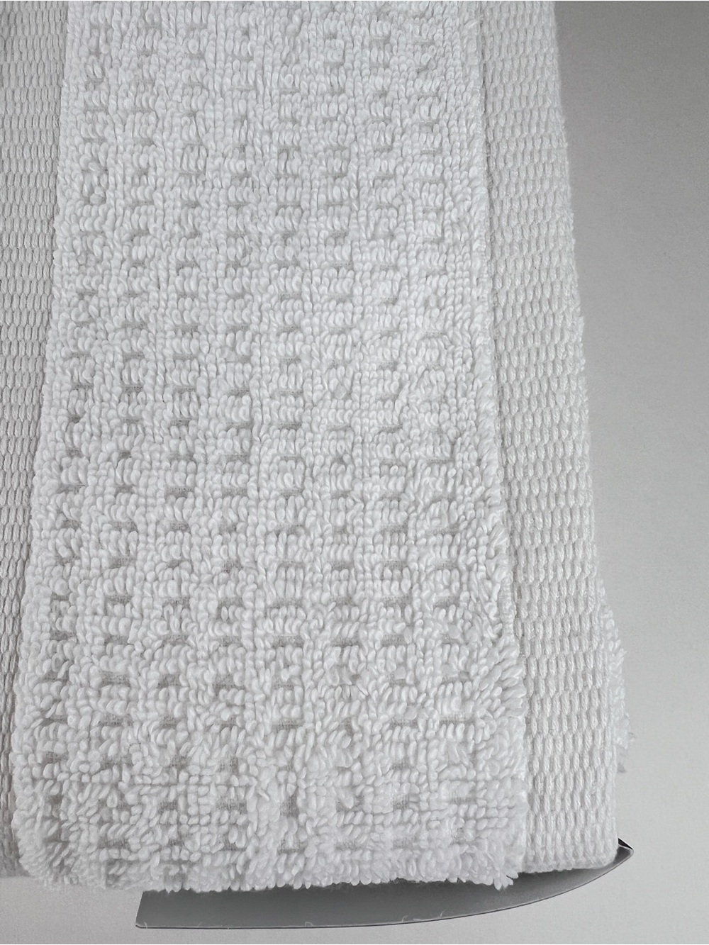 Hotel Balfour Bath Towels White Waffle Made in Turkey Soft Cotton 2 Pc Set NEW - Picture 6 of 8